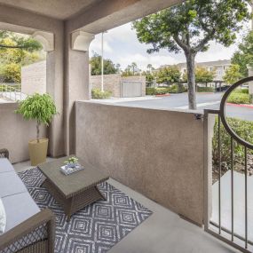 camden old creek apartments san marcos ca townhome entry patio