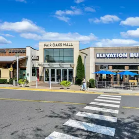 Fair Oaks Mall Restaurants and Retail