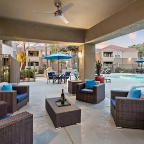 Camden Pecos Ranch Apartments Chandler Arizona Outdoor Lounge Seating at Pool