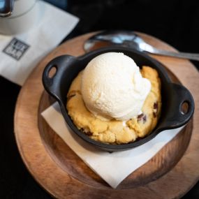 Dessert - Warm Cookie with ice cream