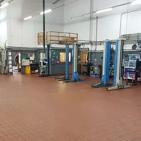 ford blackburn service centre