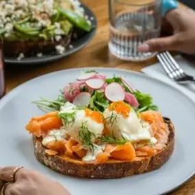 Salmon Benedict