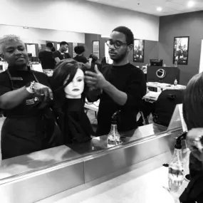 Bild von Empire Beauty School