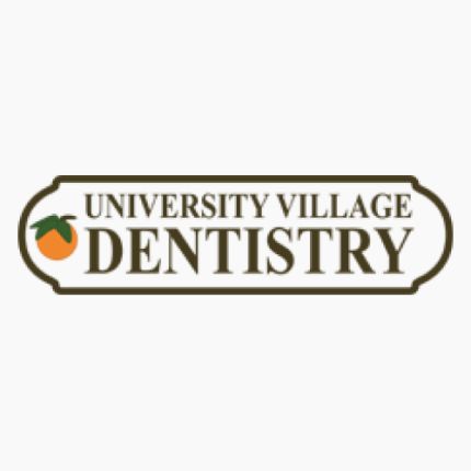 Logo da University Village Dentistry