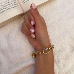 What was the last great book you read? ????
 #wojewelers #parsippanynj