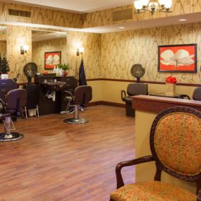 With a large variety of amenities such as our beauty salon, barber shop, guest suite, and more – Eden Prairie Senior Living offers everyone the very things they need to be successful. For a complete list of our A La Carte services, please visit our website.