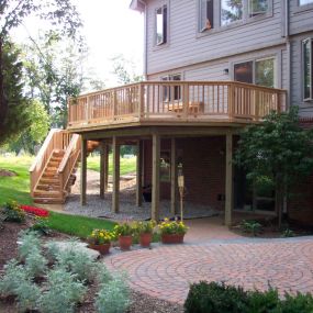 At CustomDecks.com, we are a TrexPro® Platinum Installer that can handle any project that comes our way. For over 20 years, our experienced team of Trex® deck designers have been perfecting our process, and we are completely confident that we can build you the deck of your dreams.