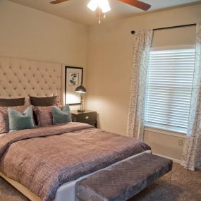 The Manor Homes of Eagle Glen Apartment Bedroom