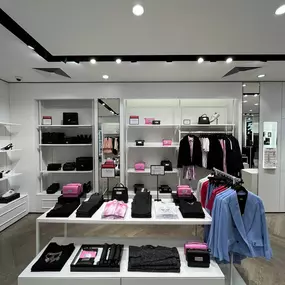 Bild von KARL LAGERFELD Outlet