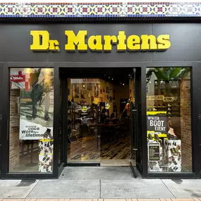 Bild von Dr. Martens Irvine