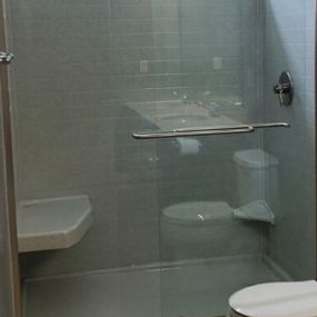 Ace Handyman Services remodeled bathroom using Onyx Collection products in Columbus, Ohio.