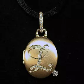 Bild von Misha & Co Custom Jewelry Designers