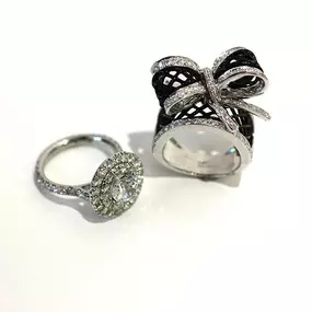 Bild von Misha & Co Custom Jewelry Designers