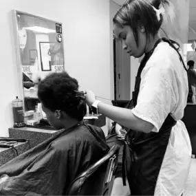 Bild von Empire Beauty School