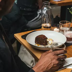 Sticky date cake