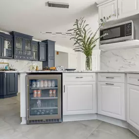 white cabinet painting in alpharetta