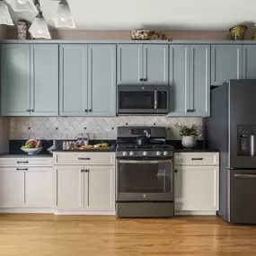 two-tone cabinet painting in Alpharetta, GA