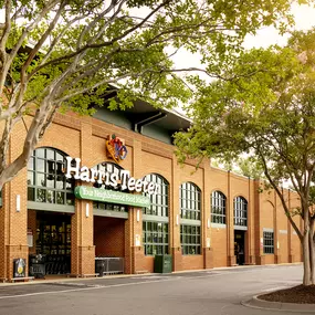 Harris Teeter in Kenilworth Commons near Camden Dilworth in Charlotte, NC