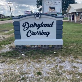 Dairyland Crossing sign design