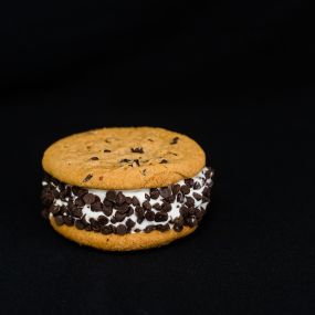 Chocolate Chip Cookiewich