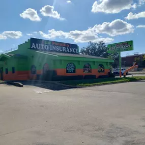Bild von La Familia Auto Insurance