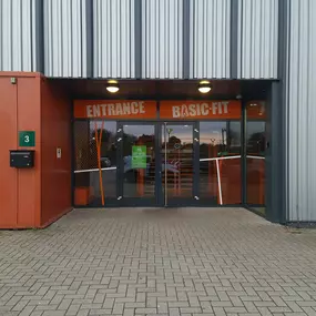 Basic-Fit Harderwijk Kolbaanweg 24/7 - buitenkant