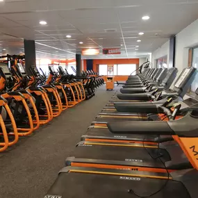 Basic-Fit Haarlem Bijdorplaan - cardio