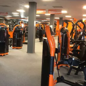 Basic-Fit Ridderkerk Gieterijstraat 24/7 - strength zone