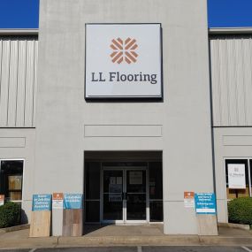 LL Flooring #1102 Little Rock | 6 Freeway Drive | Storefront