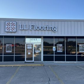 LL Flooring #1077 Plano | 1717 N Central Expy. | Storefront