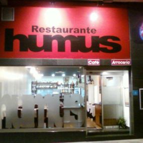 restaurante-humus-fachada-01.jpg
