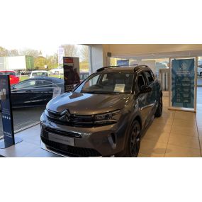 Inside Citroen Banbury Showroom