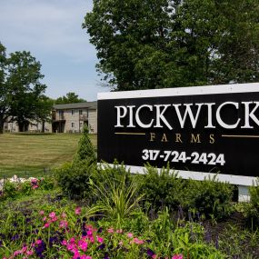 Pickwick Farms Apartments