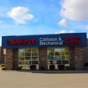 Bild von LaMettry's Collision, Inc.