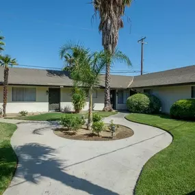 Courtyard at Reef Apartments