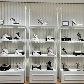 Bild von KARL LAGERFELD Outlet