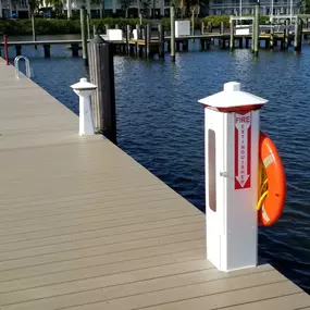 Bild von Dock Boxes Unlimited, Inc.
