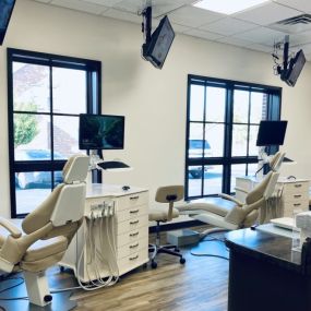 We proudly create beautiful new smiles for patients of all ages in Clarksville and the surrounding communities. The team at About Faces & Braces Orthodontics is here for you if you are looking for someone you can trust to provide a brilliant and straight smile in the Clarksville area.