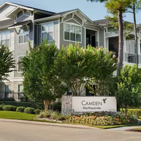 Entrance of Camden Northpointe Apartments in Tomball, TX