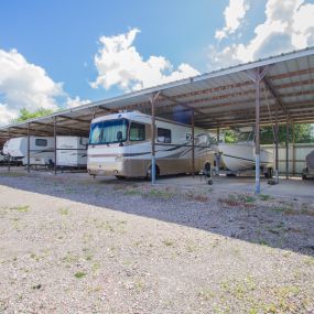 Able Self Storage in Pearland offers covered parking spots for your boats, RVs, trucks, trailers, campers and more!