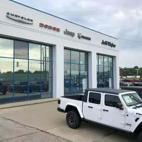 Jeff Wyler Chrysler Dodge Jeep RAM of Lawrenceburg, Indiana - Call 812.537.2525