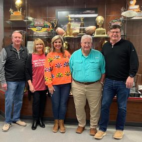 Go Bearcats! We had an awesome time feeding the Ruston Bearcat football team before the big game tonight! Getting them lots of nutritious food for the energy to play and WIN!! All 4 of the Ruston State Farm agents went in together to feed them!