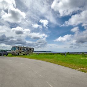 Bild von White Oak Shores Campground