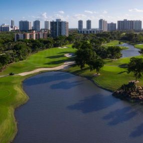 Play a round at turnberry isle golf course