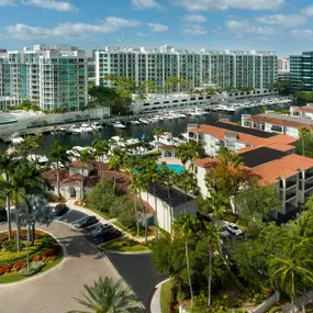 Open seven days a week and speak with us 24 hours a day at Camden Aventura apartments in Aventura, Florida.