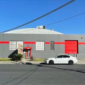 Bild von Chilton Auto Body San Leandro