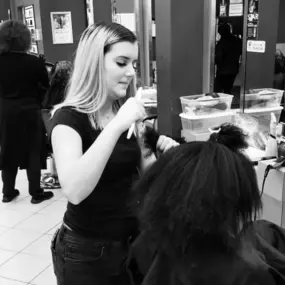 Bild von Empire Beauty School