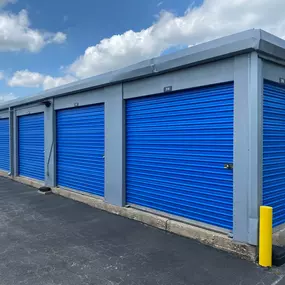 Need storage? Northwest Storage in Georgetown, TX is here to help! Visit us online today for specials and to rent your storage unit!