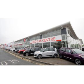 Exterior of Citroen Hull dealership