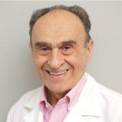 Logotipo de Park Plaza Dermatology: Dr. Pinkas E. Lebovits MD, PC